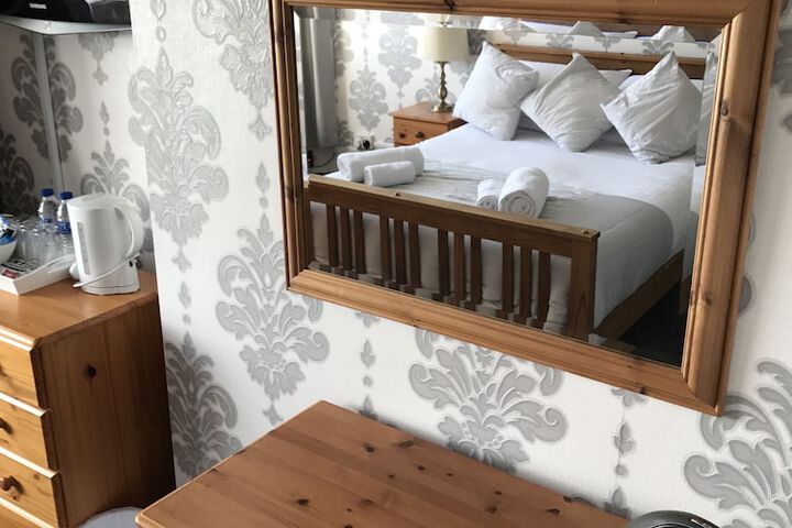 Room 40 of 82