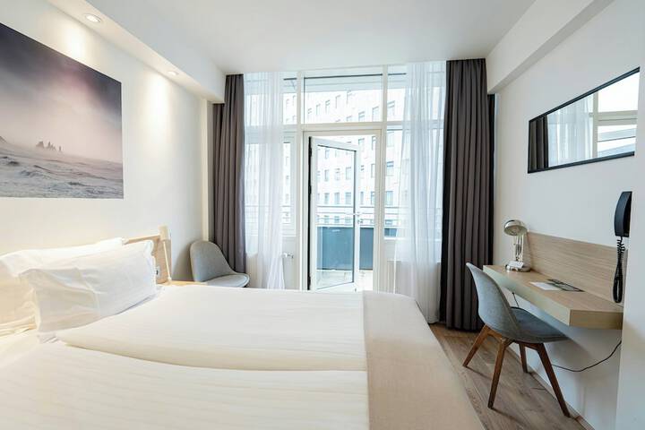 Room 20 of 31