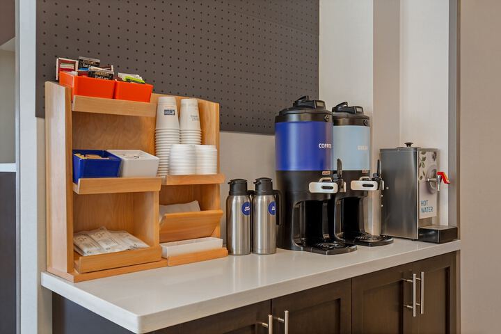 Breakfast/Coffee Service 39 of 46