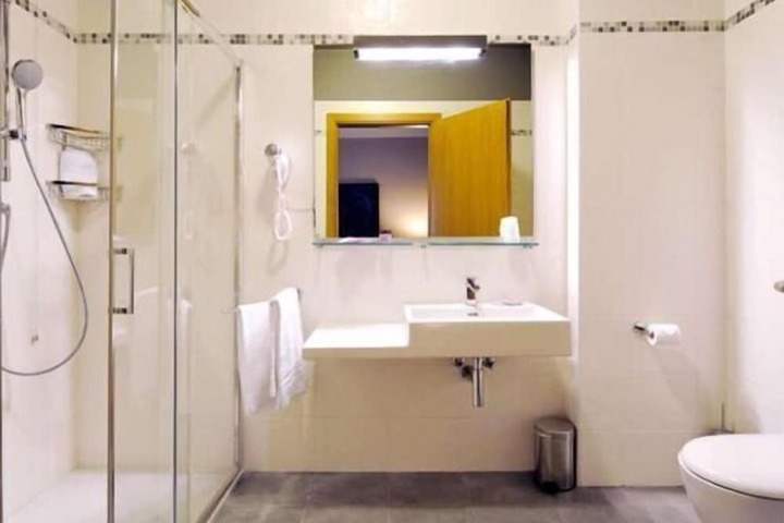 Clean Restrooms