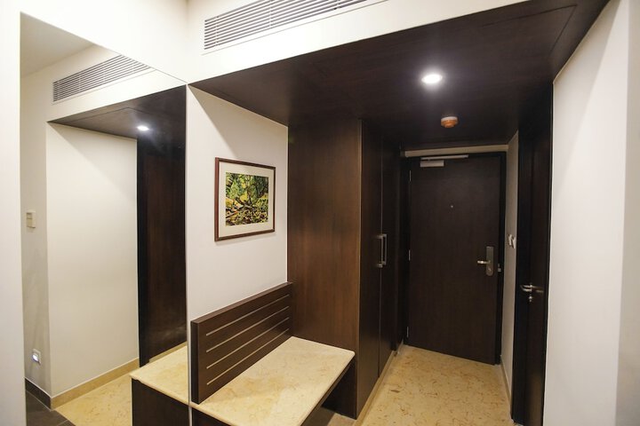 Room 18 of 42