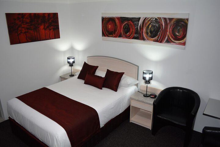 Room 9 of 43