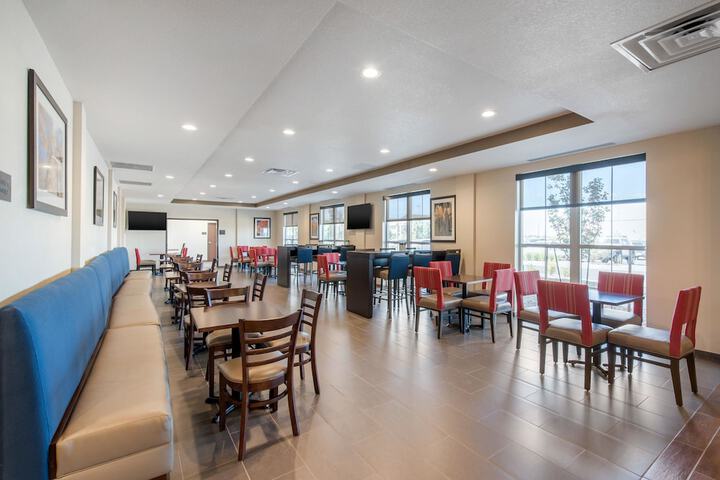 Breakfast area