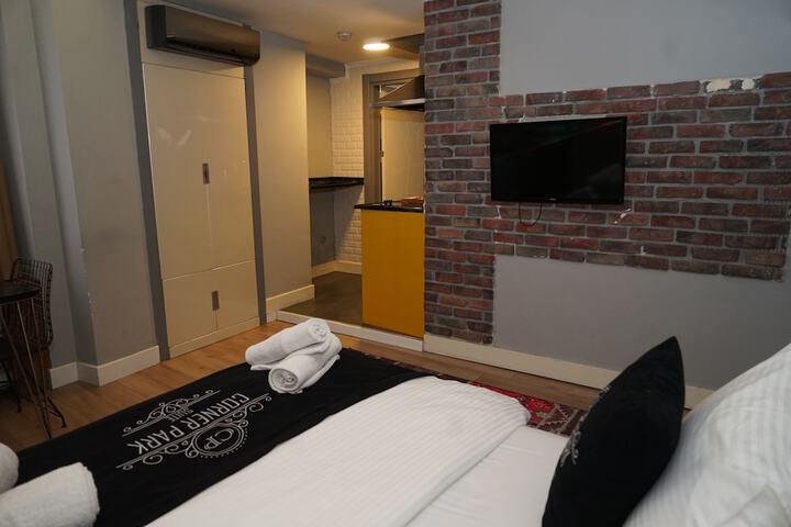 Room 42 of 85