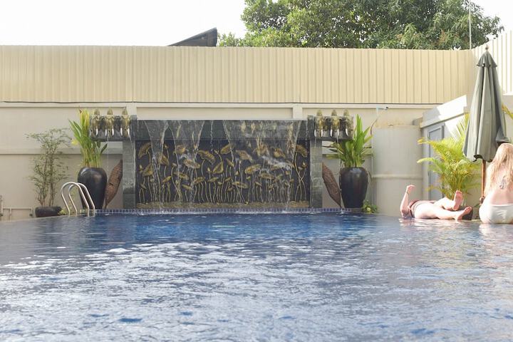 Pool 48 of 84