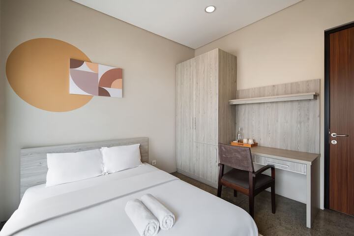 Room 4 of 24