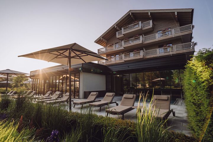 Sundeck 103 of 107