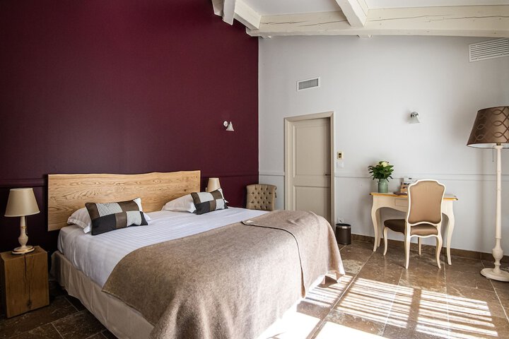 Room 20 of 76