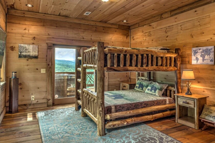 Room 5 of 22