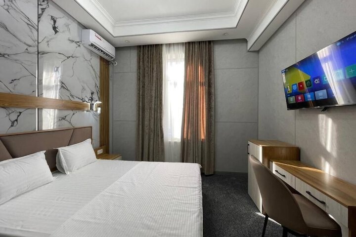 Room 2 of 58