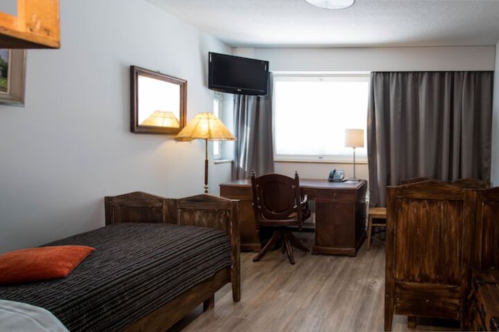 Room 34 of 87