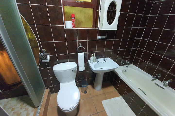 Room 14 of 36