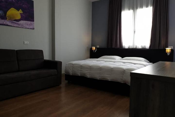 Room 45 of 66