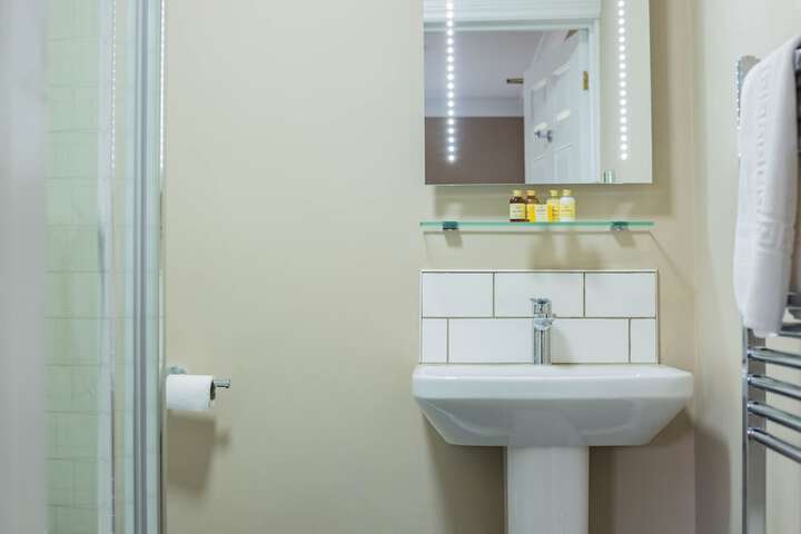 Room 22 of 54