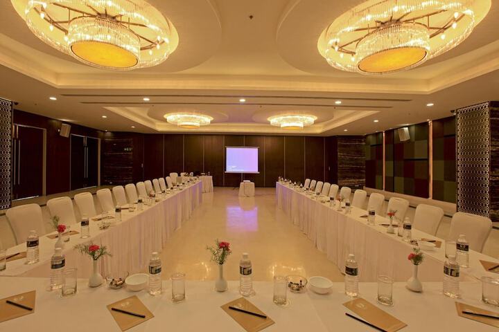 Meeting 33 of 37