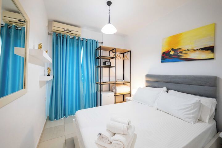 Room 36 of 297