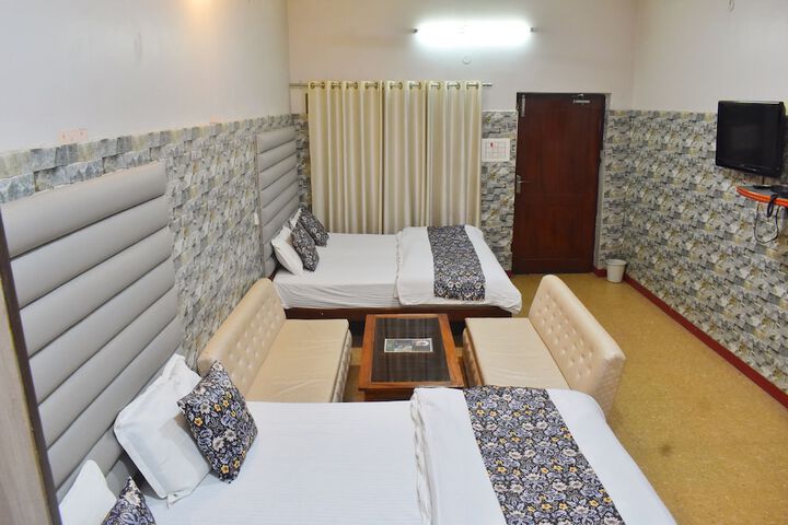 Room 15 of 21