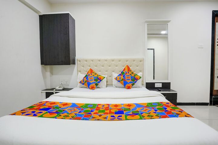 Room 29 of 35