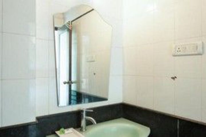 Room 2 of 13