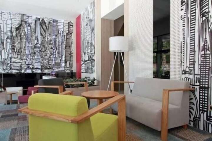 Entrance & Lobby