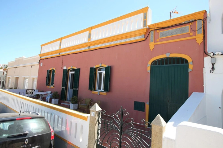 Exterior of Urban Beach Vivenda Ema