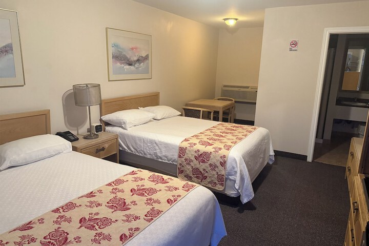 Room 3 of 6