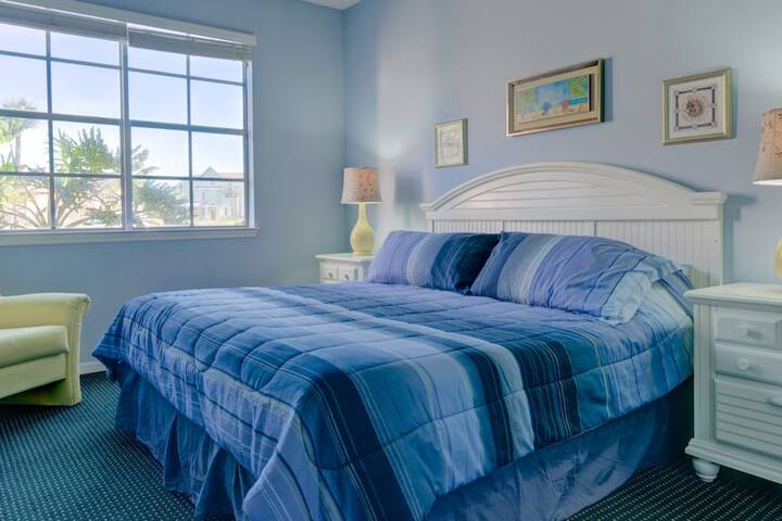 Room 10 of 36
