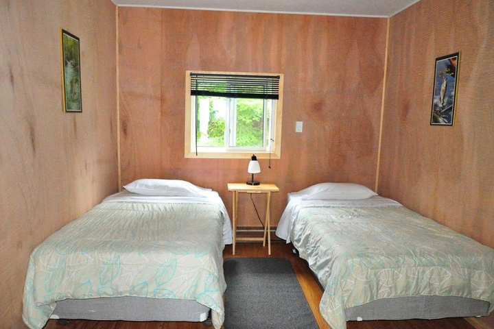 Room 2 of 18
