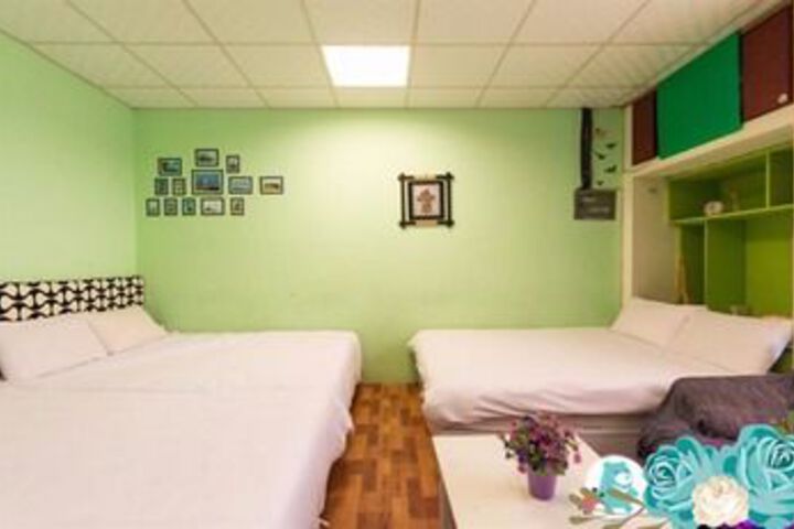 Room 84 of 118