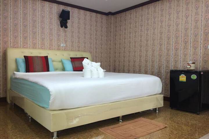 Room 9 of 26