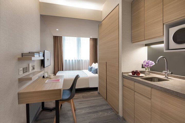 Room 5 of 12