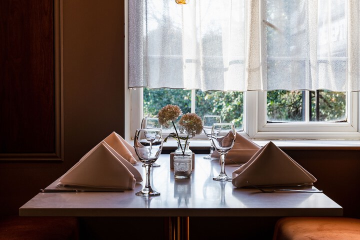 Dining 155 of 295
