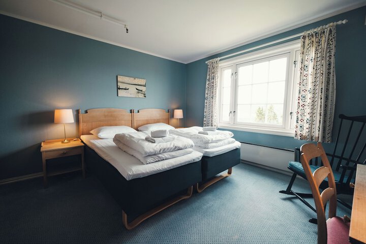 Room 9 of 26