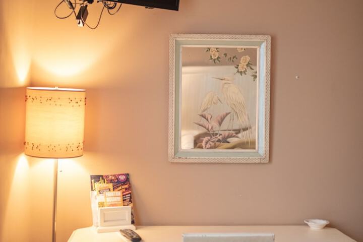 Room 70 of 107