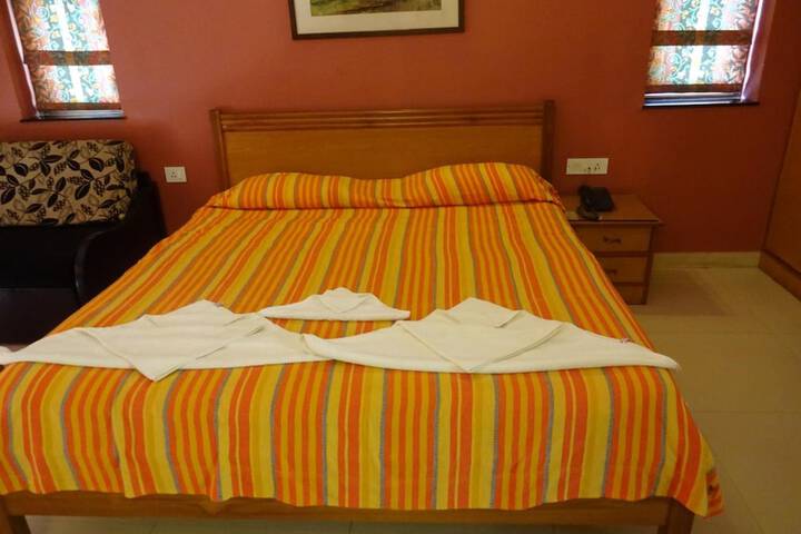 Room 12 of 63