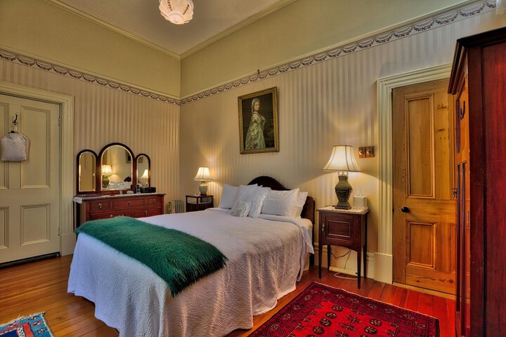 Room 14 of 119