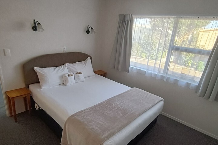 Room 7 of 56