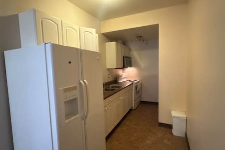 Room 5 of 12