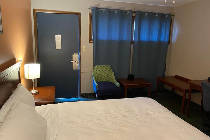 Room 18 of 50