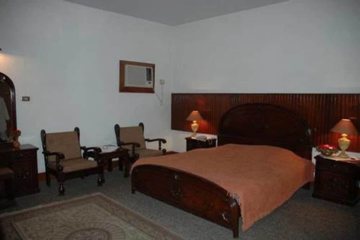 Room 2 of 19