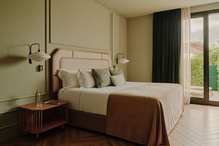 Room 28 of 92