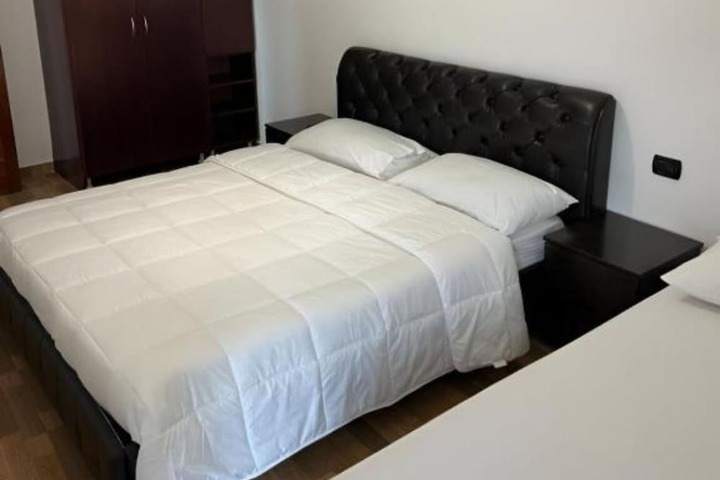 Room 20 of 100