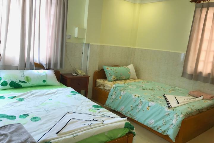 Room 6 of 62