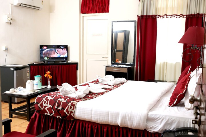 Room 3 of 21