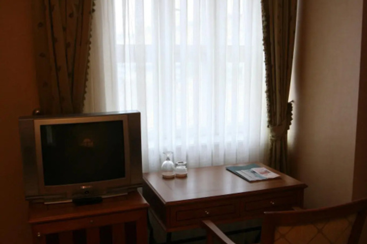 Room 19 of 21