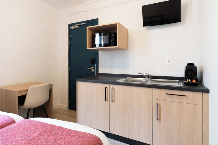 Room 8 of 26
