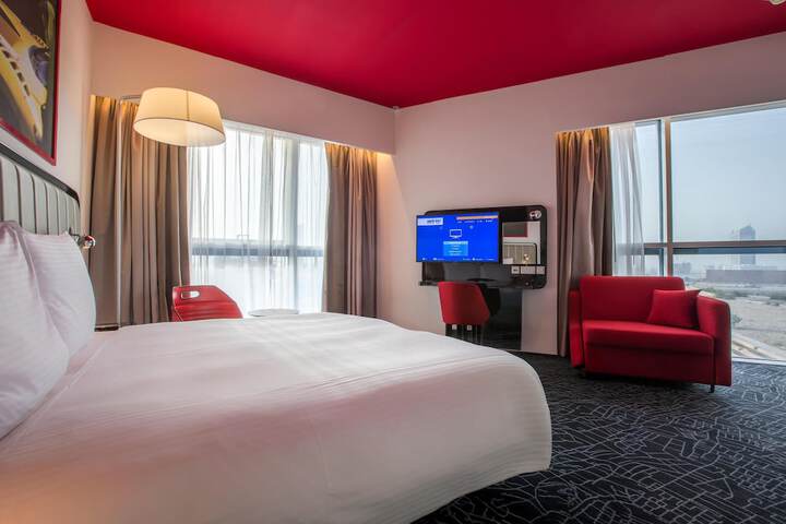 Room 28 of 111