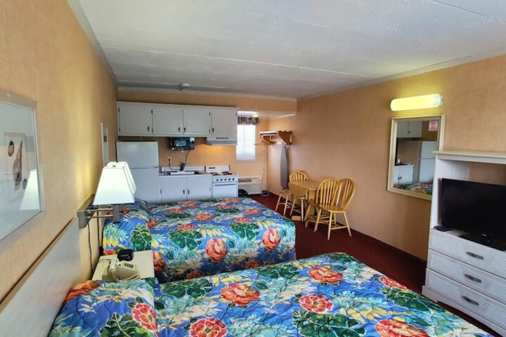 Room 9 of 22