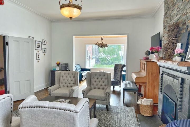 Hotel Interior 9 of 104