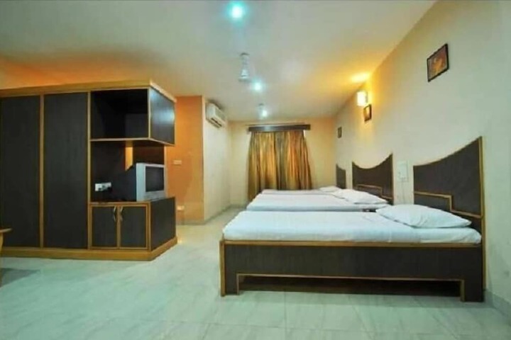 Room 6 of 18